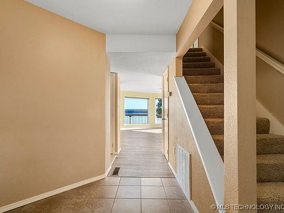 5th image of 502 Villa Vista Dr