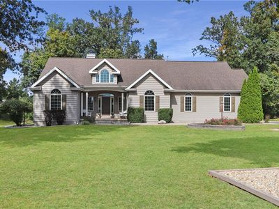 65 Gracies Holw, Charleston, IL, 61920