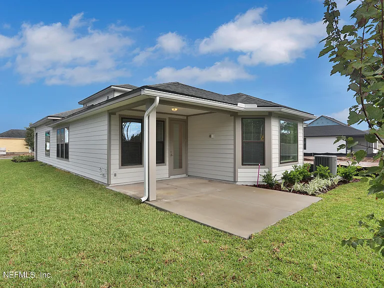 351 Millenia Dr — Photo 2