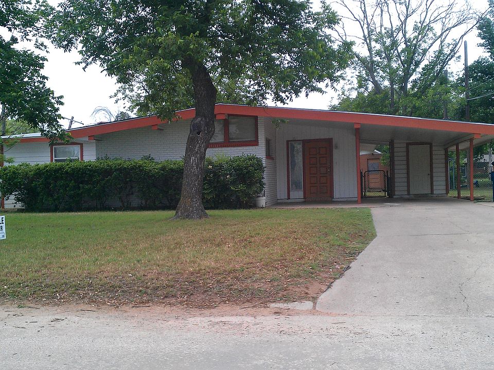 1213 W. Elliott