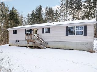 10 Crystal Rd, Wallkill, NY 12589