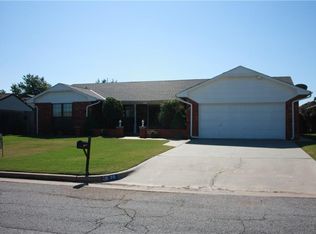 36 Danfield Dr, Oklahoma City, OK 73149