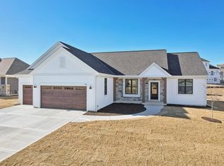 747 Kohlwey Dr LOT 25, Grafton, WI