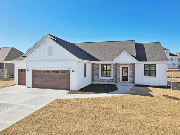 747 Kohlwey DRIVE #Lt25, Grafton, WI 53024