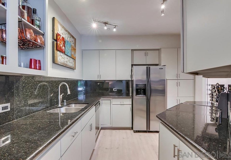 1st image of 101 Market St Unit 109