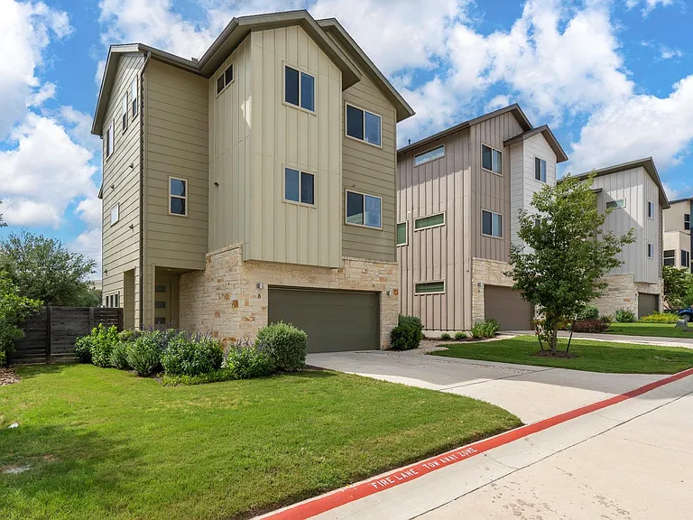 5315 La Crosse Ln #8 — Photo 35