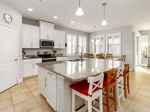 3rd image of 349 Summer Squall Rd