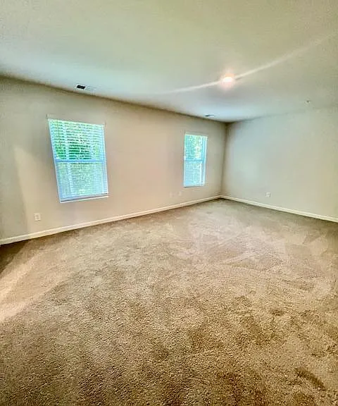 2728 Piper Dr S — Photo 30