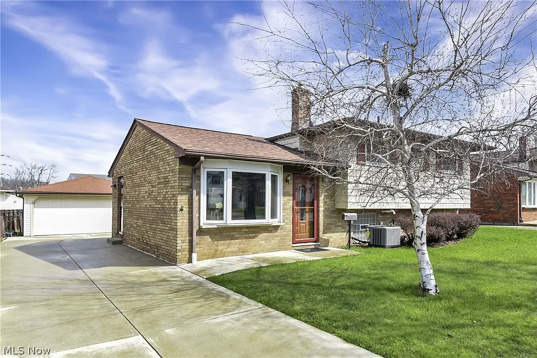 14242 Holland Rd photo 1