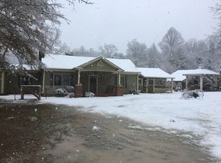 655 Cox Rd, Roswell, GA 30075