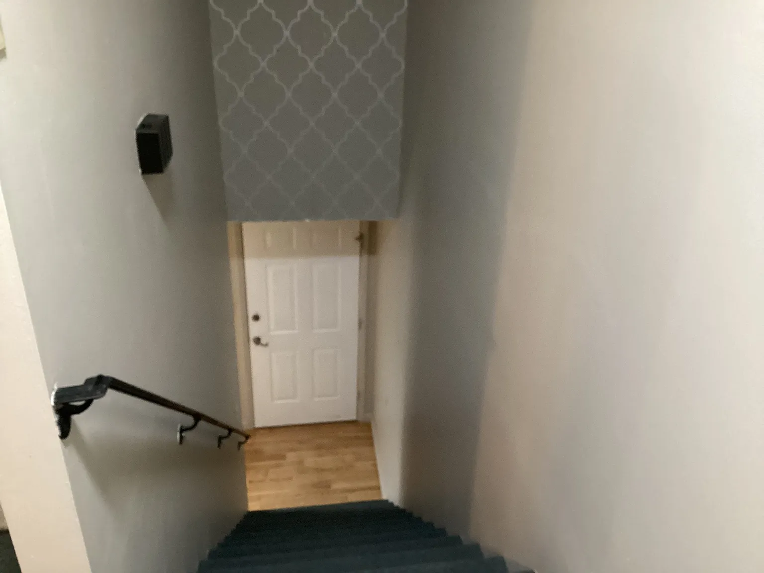 2 bed, 1.5 bath, 1040 sqft, $1,175 — Photo 4