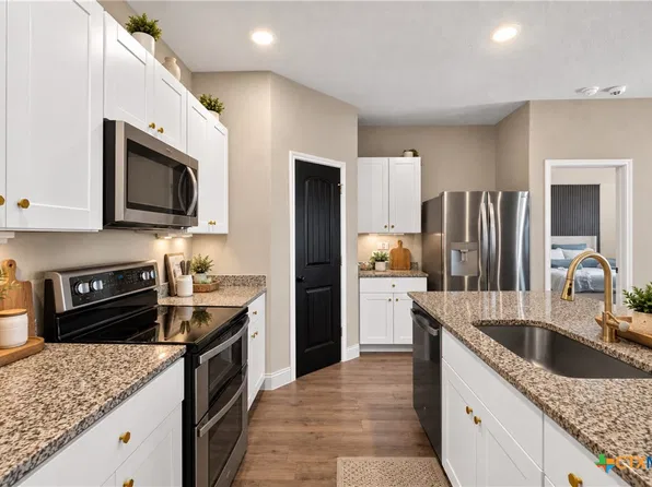908 Gerardia Ct, Seguin, TX 78155