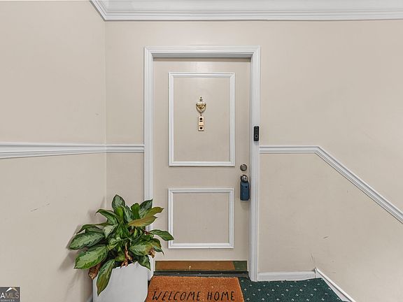 2nd image of 6851 Roswell Rd APT F30