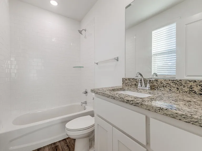 1017 Ray Dr — Photo 11