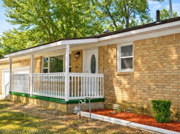 831 E Mary Ave, Sallisaw, OK 74955