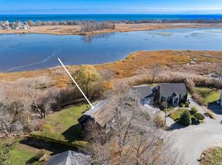 14 Hutchinson Dr, Hampton, NH 03842