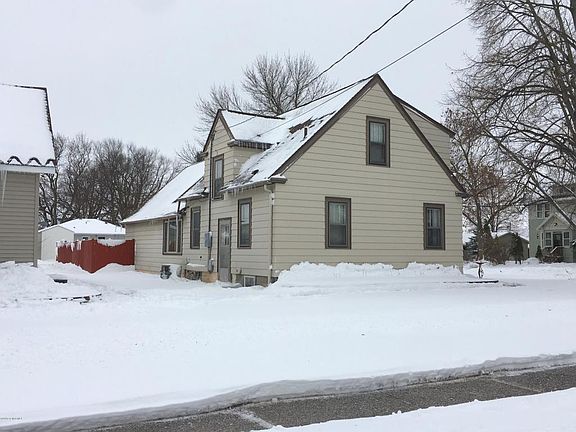 4th image of 720 Clausen Ave