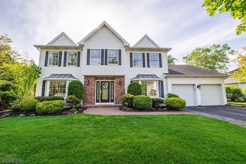 1st image of 9 Natalie Ct