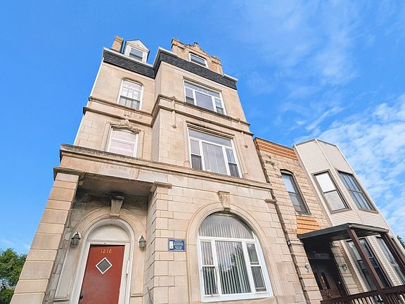 4th image of 1216 S Albany Ave #1