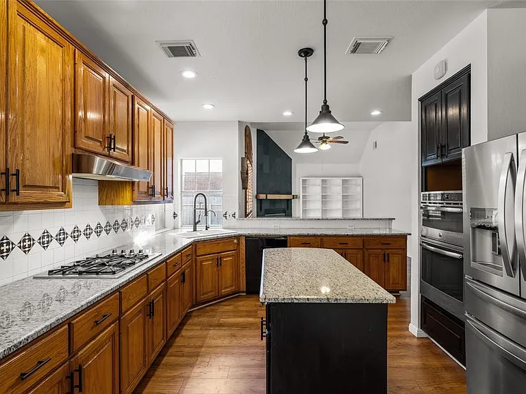 3901 Caney Creek Rd — Photo 5
