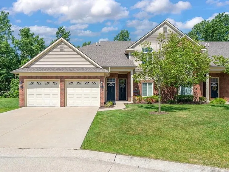 14357 Shadywood Dr — Photo 12