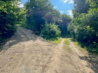 12 Overlook Dr, Sabattus, ME 04280