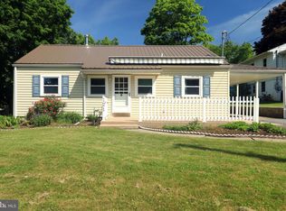 121 Pike View Rd, State College, PA 16801
