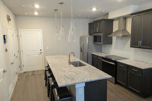 1st image of 2705 Bear Springs Cir