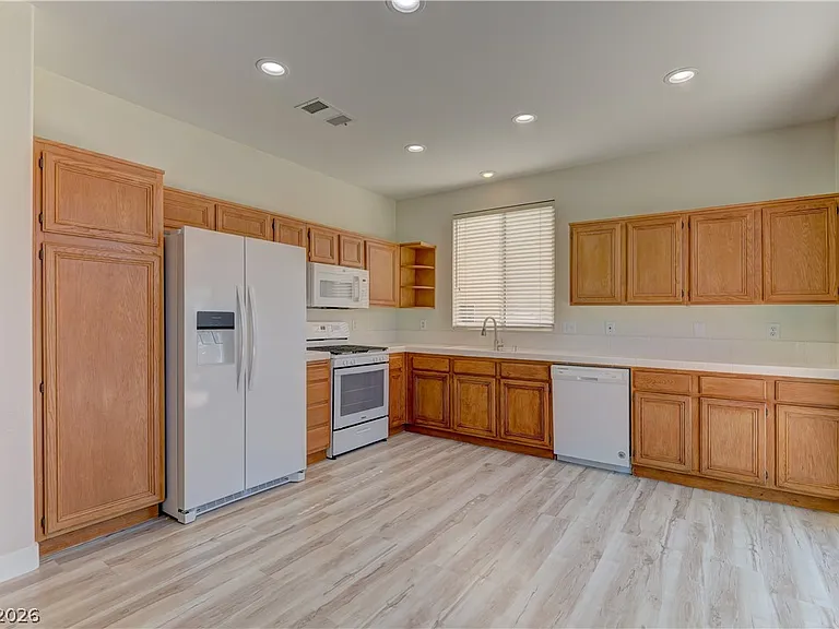 10517 Pergola Peak Ave — Photo 10