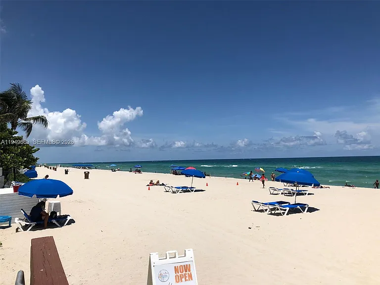 19201 Collins Ave #823 — Photo 21