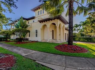 702 Madeira Ave, Coral Gables, FL 33134