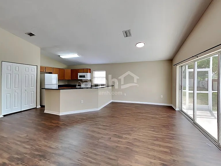 7011 Silverwood Dr — Photo 5