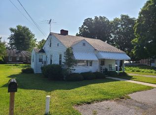 213 Aker Ave, Chilhowie, VA 24319