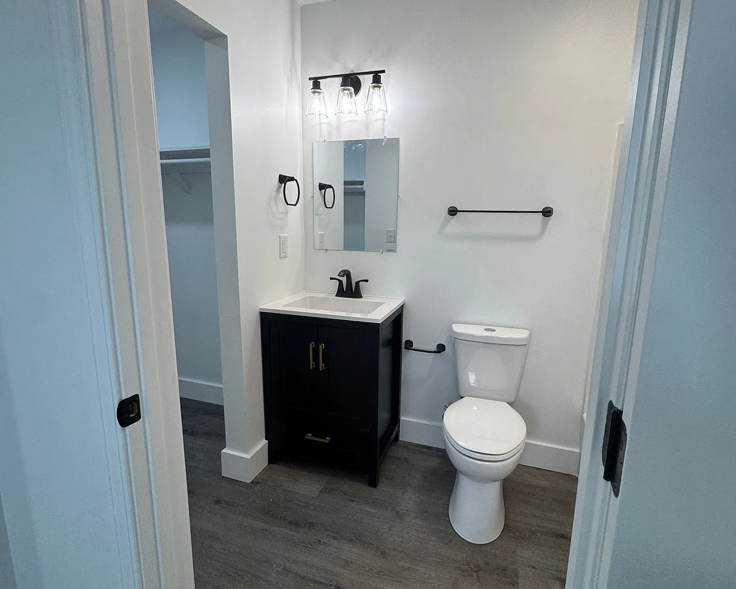 1 Bed, 1 Bath Apartment — Photo 4