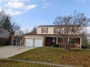 5581 Olive Tree Dr, Dayton, OH