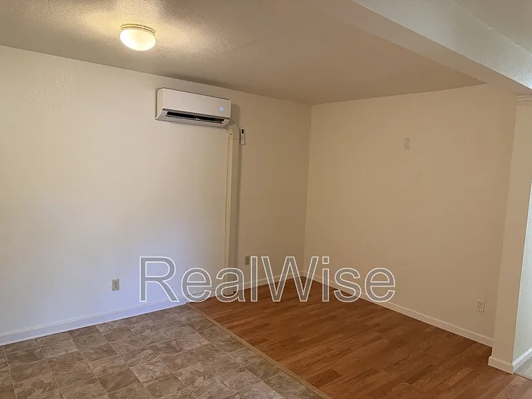 552 Pacific Ave #9 — Photo 6