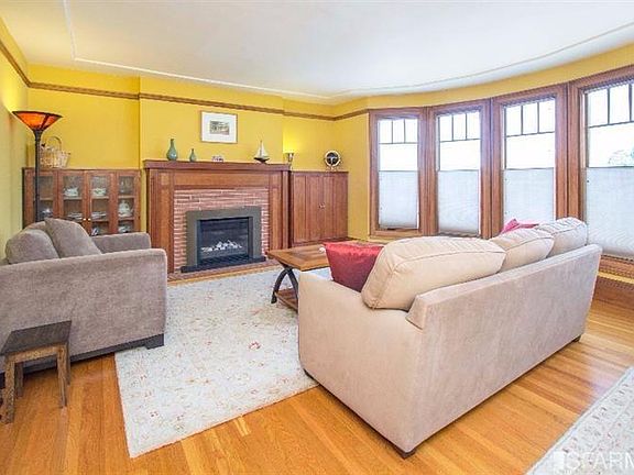 4th image of 207 Claremont Blvd