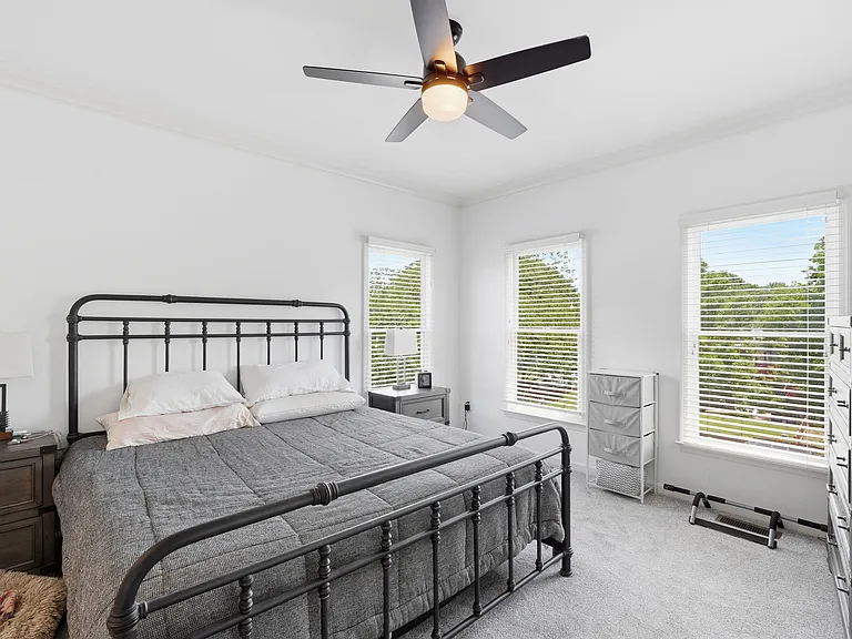 1358 S Carolina Ave SE — Photo 14