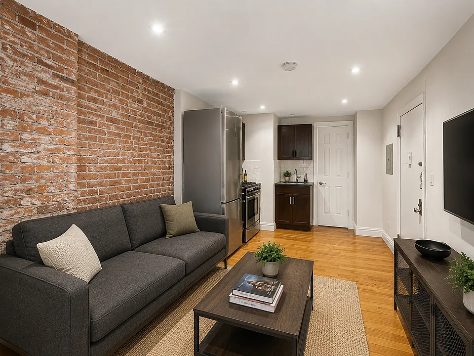 242 E 75th St #1B