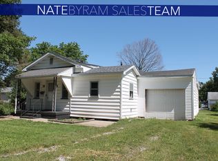 215 E Oak St, Georgetown, IL 61846