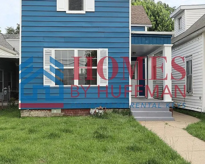 1319 Uhlhorn St — Photo 3