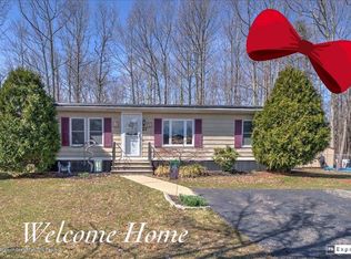 27 Short Oaks Ct, Manalapan, NJ 07726