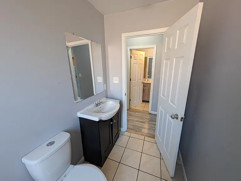 4733 McMillan Ave #1F — Photo 17