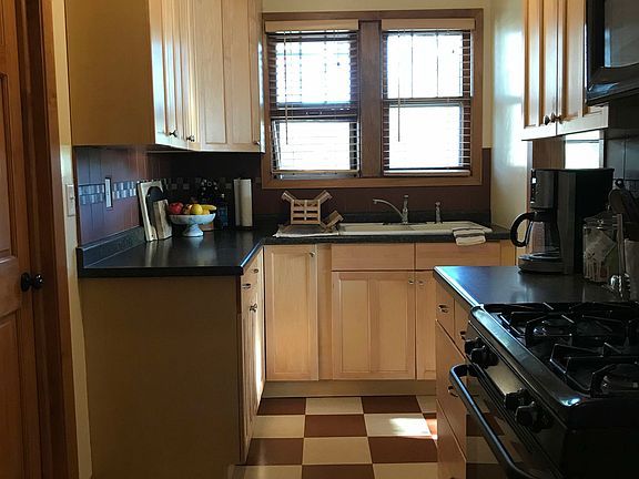 2nd image of 4053 Columbus Ave #2