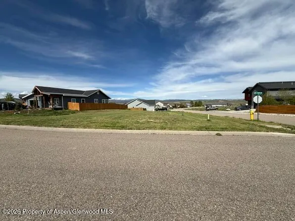 342 Little Bend Rd, Hayden, CO 81639