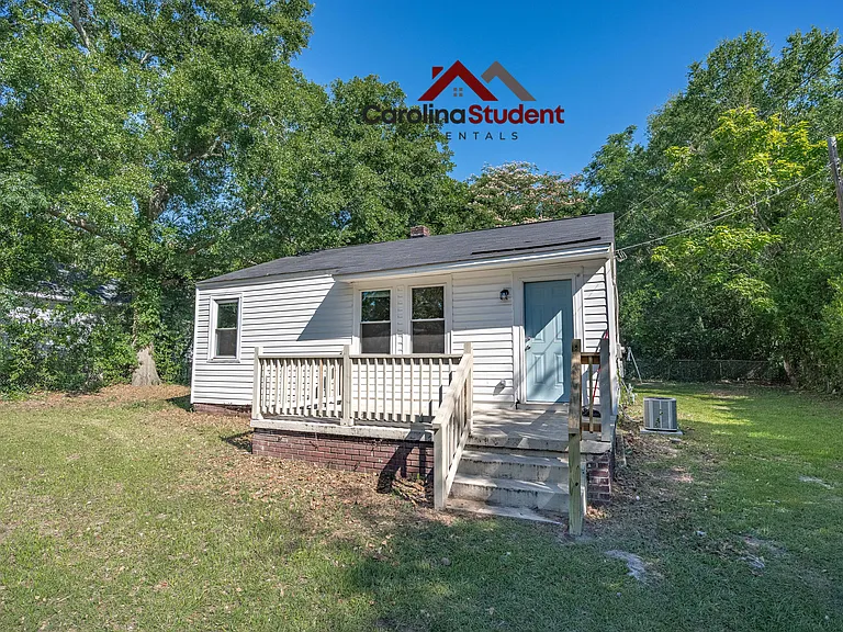 1637 Elmtree Rd — Photo 1