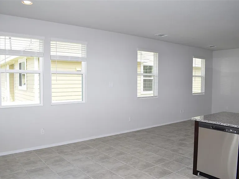 117 Keltic Dr — Photo 8