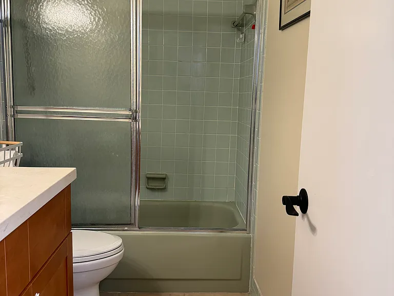 236 Castlewood Dr #201 — Photo 7