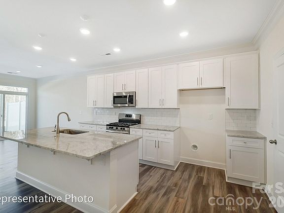 7th image of this home