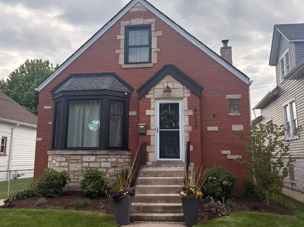 4230 N Moody Ave, Chicago, IL 60634